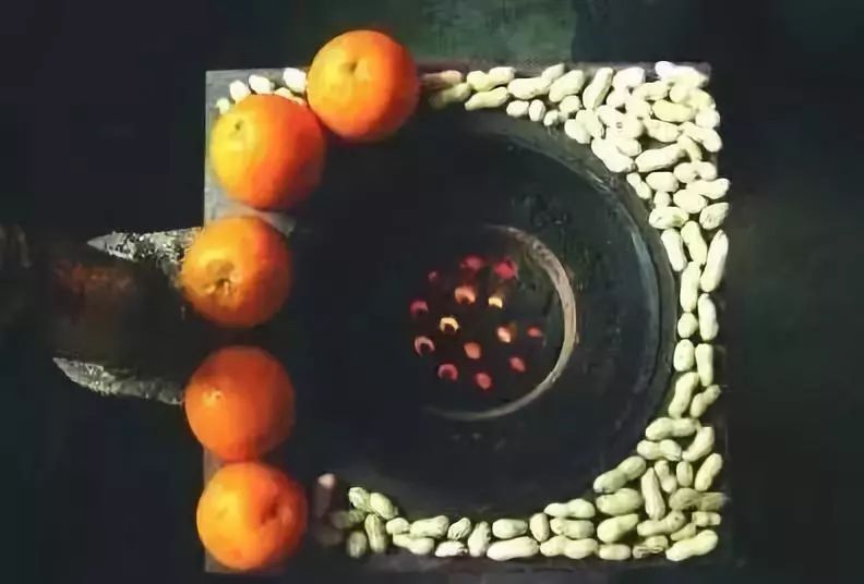 小时候没有暖气，我们这样过冬天！看完不许哭……